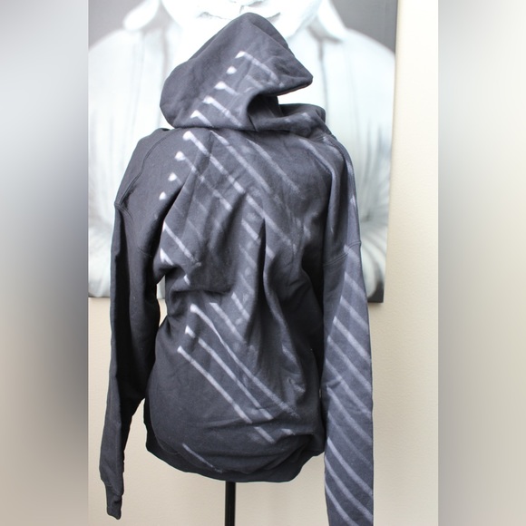 Social Distancing Jacket - Picture 4 of 4